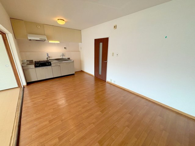 ハマハイツの洋室