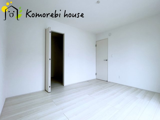 上尾市瓦葺　13期　新築一戸建て　グラファーレ　01の寝室|2025/10/21　撮影