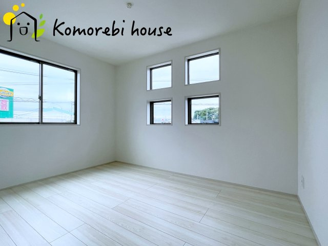 上尾市瓦葺　13期　新築一戸建て　グラファーレ　01の子供部屋|2025/10/21　撮影