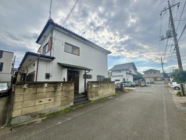 【中古戸建】高崎市中居町の前面道路含む現地写真|■現地写真
気になる詳細は資料請求や「027-386-8693」からご気軽にお問い合わせください♪