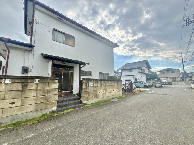 【中古戸建】高崎市中居町の前面道路含む現地写真|
■現地写真
気になる詳細は資料請求や「027-386-8693」からご気軽にお問い合わせください♪
