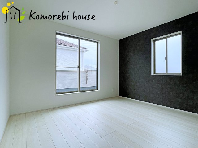 上尾市瓦葺　13期　新築一戸建て　グラファーレ　04の寝室|10/31　撮影