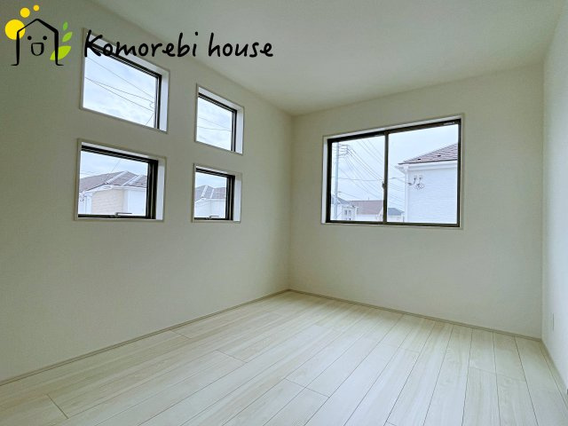 上尾市瓦葺　13期　新築一戸建て　グラファーレ　04の子供部屋|10/31　撮影