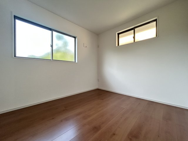 ◆リビング広々１９帖以上の３ＬＤＫ◆南向きのため陽当り良好◆桃山町伊賀１期の洋室|洋室