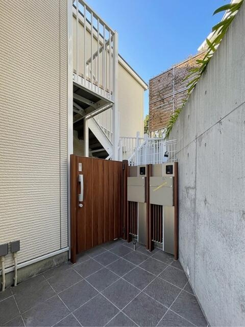 Ｒｏｓｅｃｒｅｅｋ　Ｈｉｌｌｓのエントランス|落ち着いたエントランスです