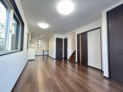 | 「LDK約14.7帖」