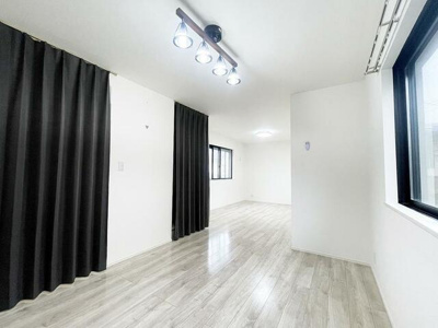  | ダイニングと繋がる可動カーテ… 