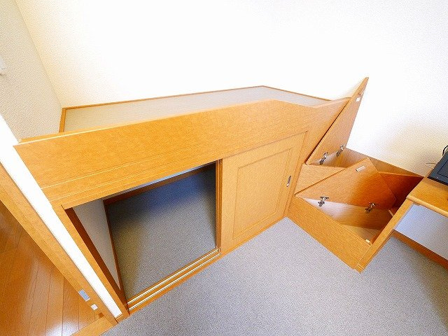 レオパレス東菜畑Ⅱの収納|専用の収納スペースです