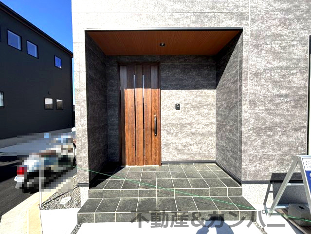 ハマノクレド別府Ⅵ　新築戸建の玄関|シンプルで使いやすい玄関です