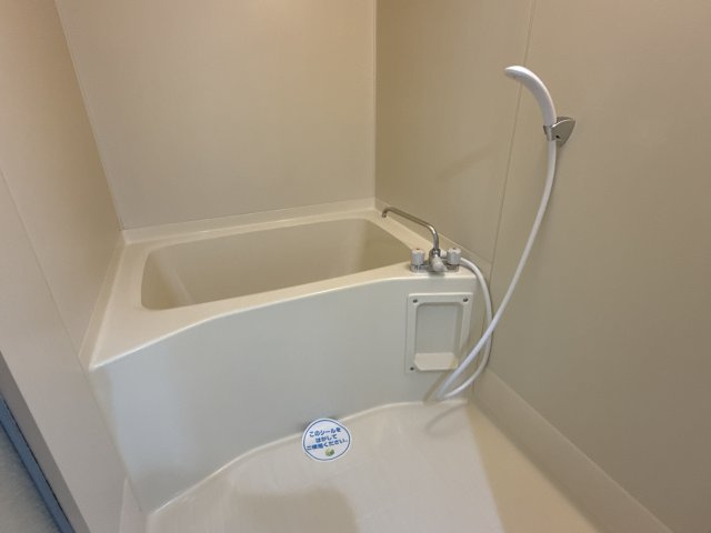 ハイツ野田の浴室