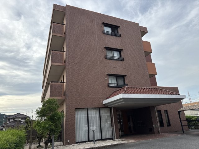 カリヨン三蔵田の外観