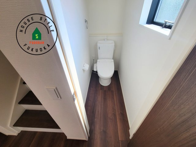 福岡市西区今津第14-4棟（1号棟）のトイレ|温水洗浄便座を完備しております。2ヶ所にトイレがあるのは朝の慌ただしい時間も安心です。