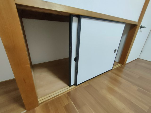 下都賀郡野木町大字友沼-3 リフォーム物件　の収納|〇収納〇
来客用の座布団や季節家電をしまっておくことができます。
2025年8月撮影