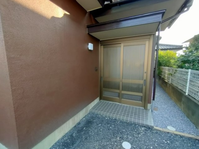 下都賀郡野木町大字友沼-3 リフォーム物件　の玄関|〇玄関〇
ほっこり懐かしさも感じられる玄関
2025年8月撮影