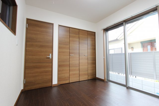 エーデル早川Ⅱの収納|写真はイメージです。クローゼットです。