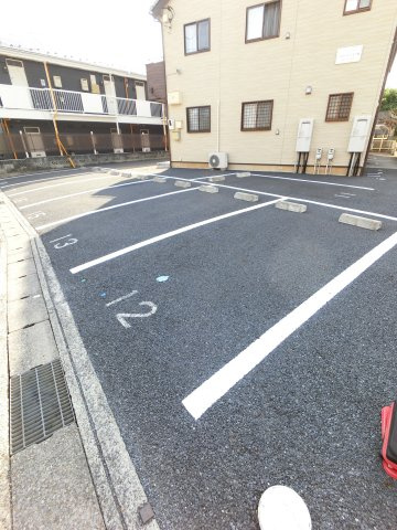スイートハイツⅡの駐車場