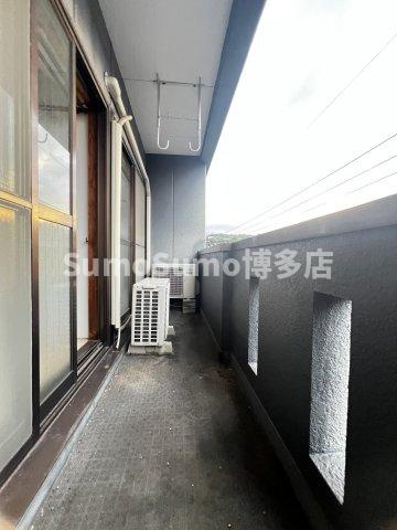 高宮森ビルのバルコニー