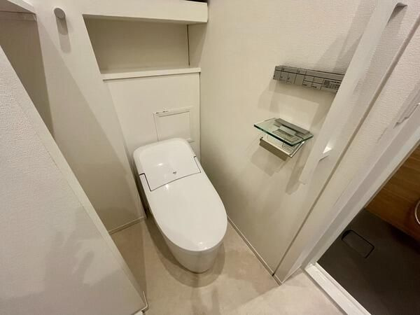 ＰＲＡＴＩＱＵＥ　ＫＡＧＵＲＡＺＡＫＡ　ｗｅｓｔのトイレ