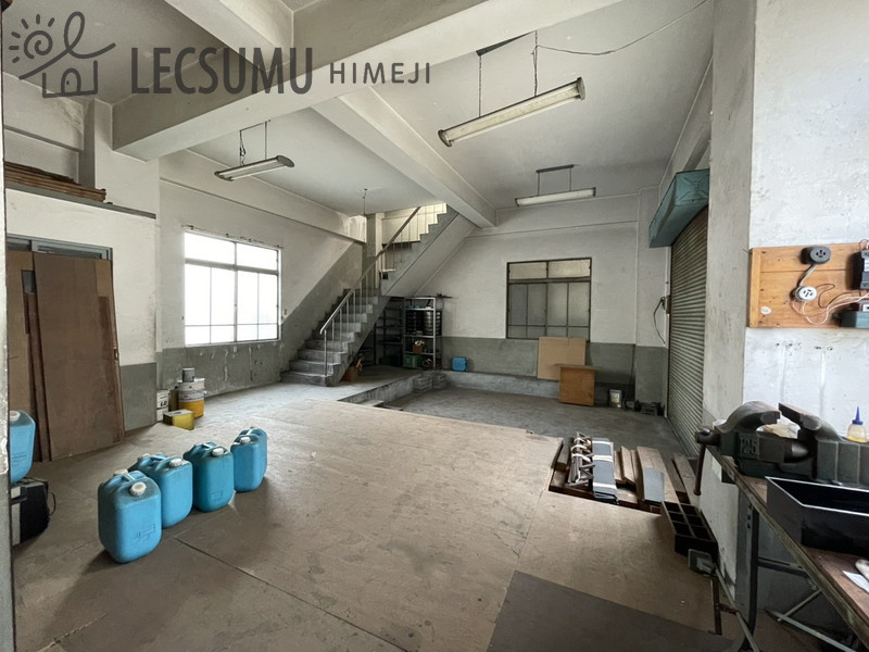 姫路市下寺町/中古戸建の駐車場