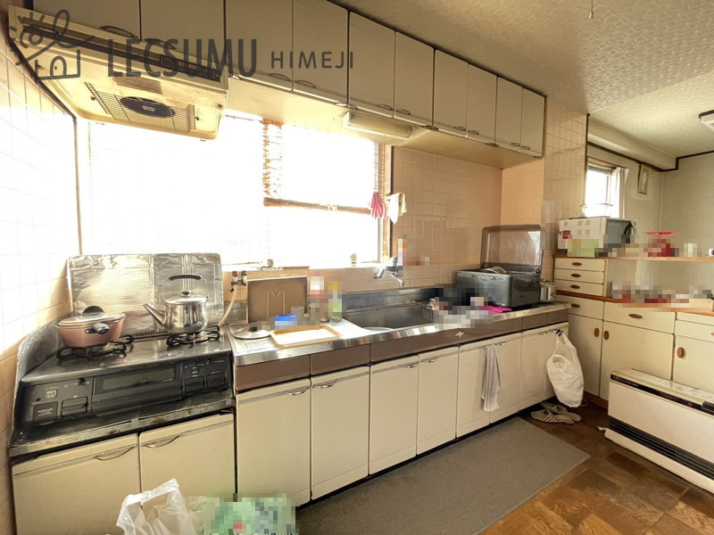 姫路市下寺町/中古戸建のキッチン