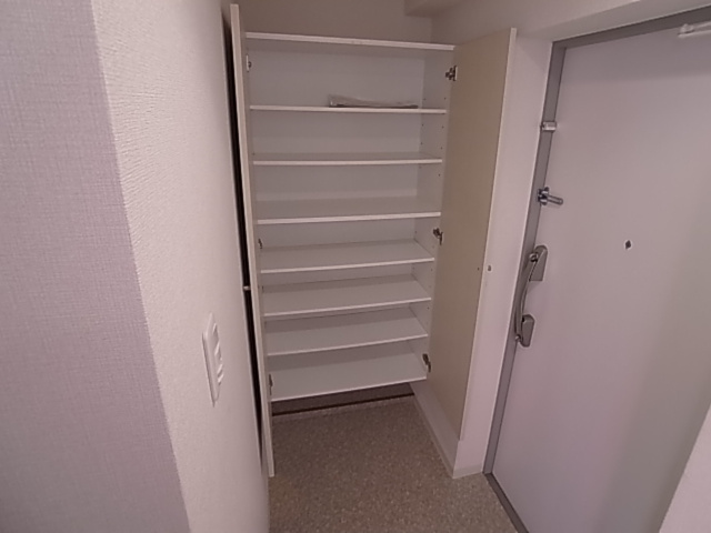 神戸市兵庫区本町１丁目の賃貸マンション