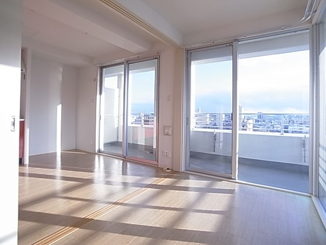 神戸市兵庫区本町１丁目の賃貸マンション