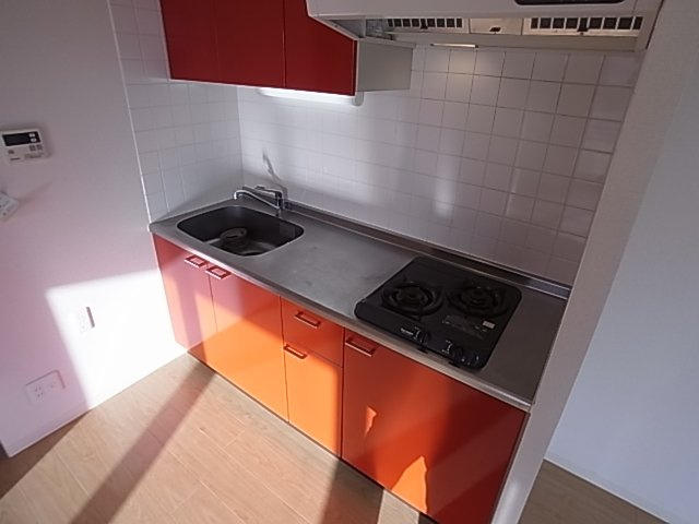 神戸市兵庫区本町１丁目の賃貸マンションのキッチン|システムキッチン（ガス２口）