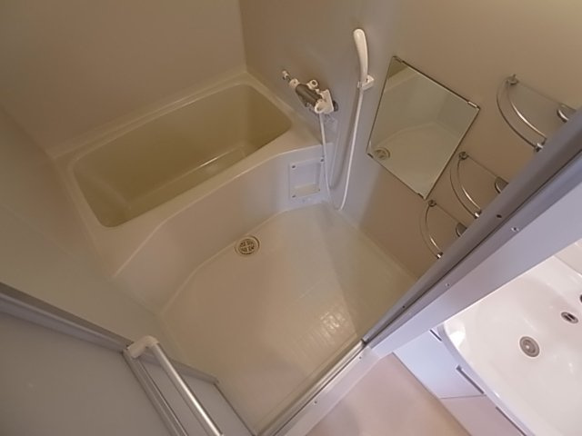 神戸市兵庫区本町１丁目の賃貸マンションの浴室