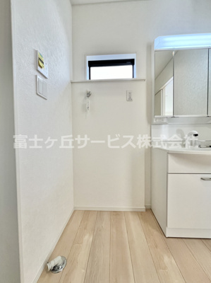 【ランドリースペース】 | 藤枝市志太5丁目 3期 新築一戸建て 1号棟 | 洗濯機置き場