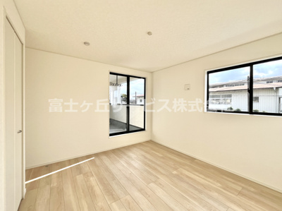 【寝室】 | 藤枝市志太5丁目 3期 新築一戸建て 1号棟 | 主寝室です