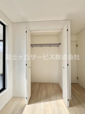 【収納】 | 藤枝市志太5丁目 3期 新築一戸建て 1号棟 | クローゼットがついています