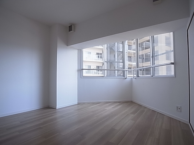 神戸市須磨区行幸町１丁目の賃貸マンションの居間・リビング|リビング