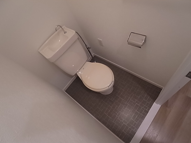 神戸市須磨区行幸町１丁目の賃貸マンションのトイレ|トイレ