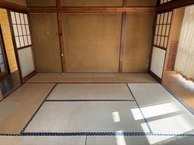 福島県会津若松市城西町の和室|光が差し込む