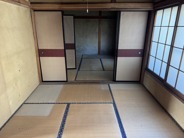 福島県会津若松市城西町の和室|和室は隣に続いており、襖を開放すると広いお部屋になります。