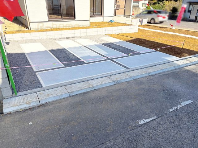 土浦市天川6期　新築戸建て　1号棟の駐車場|カースペースは2台お停めいただけます♪