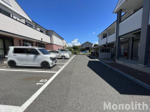 レボントゥリはせでⅡ番館の駐車場