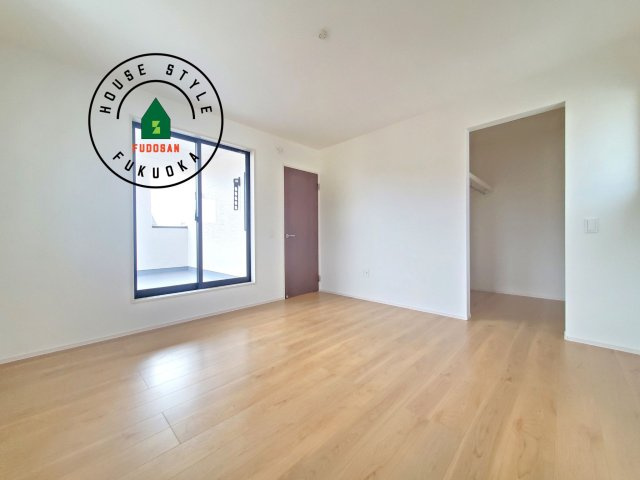 福岡市城南区堤1丁目第3-2棟（1号棟）の内観：施工例|主寝室には収納力に優れたクローゼットがありますので、お部屋もすっきり片付きます。