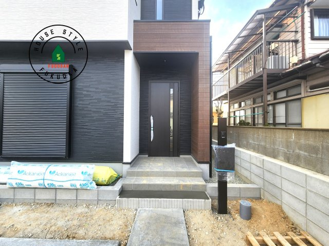 福岡市城南区堤1丁目第3-2棟（2号棟）の外観：施工例|おでかけの時も帰った時も、「我が家」を最初に感じでもらえる素敵な空間に。