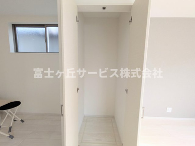 【収納】 | 浜松市中央区原島町 3期 新築一戸建て | リビングの収納です