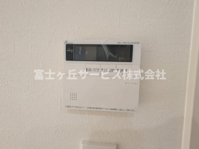 【発電・温水設備】 | 浜松市中央区原島町 3期 新築一戸建て | 温水設備です