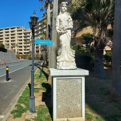  | フランス人デザイナーが監修し… 