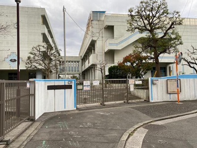  | 根岸中学校まで260m 