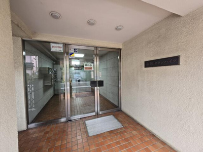  | マンション入口 