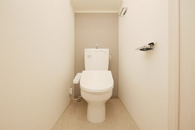 アドバンス大阪カーサのトイレ