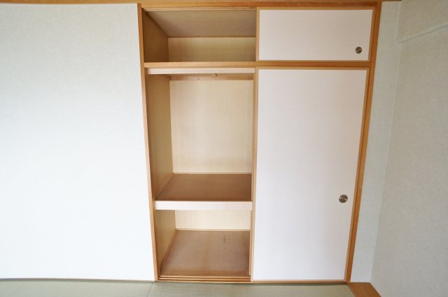 西宮名塩ウィンディヒルズ2番館の収納