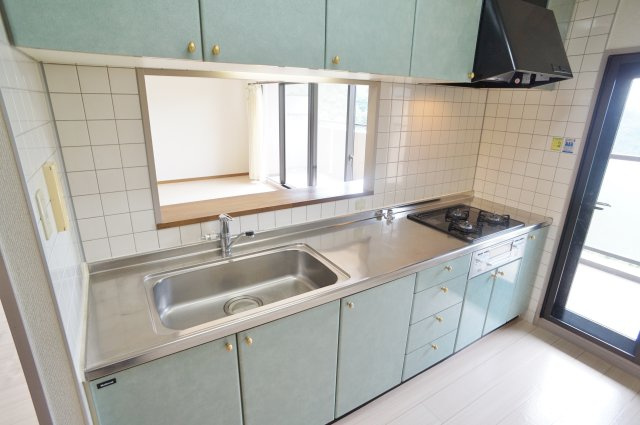 西宮名塩ウィンディヒルズ2番館のキッチン