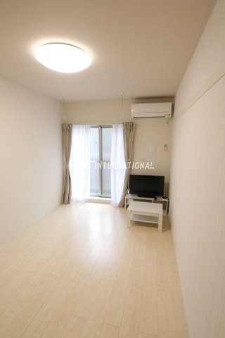 プレシャス　ＳＲＫの居間・リビング