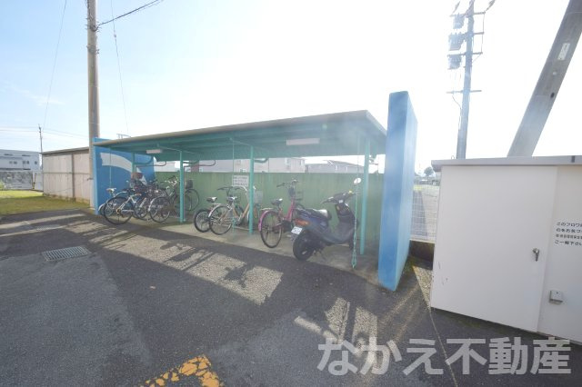 【駐車場】 | 駐車場があるので、車を買う予定の方も安心です