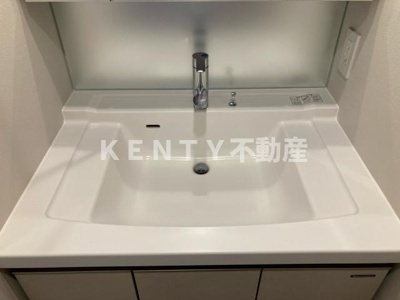 【独立洗面台】 | ルフォンプログレ西大井プレミア | 使いやすい独立洗面台です